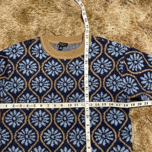 Current Air Los Angeles Woman's Sweater Size Small - Picture 5 of 6